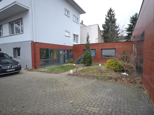 Strasbourg Robertsau Local 164 m2 Loué. - 1