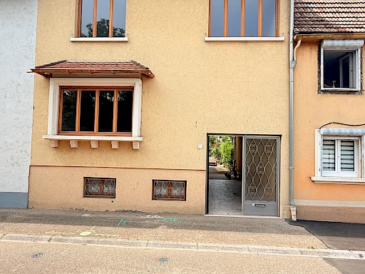 Maison 5 pièces 91m2 sur 2,99ares - 1