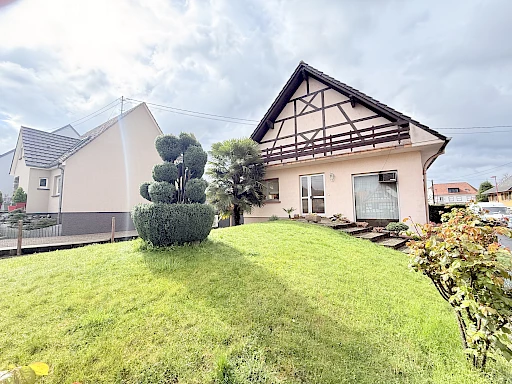 Immeuble 246m2 sur 5,82m2. - 2