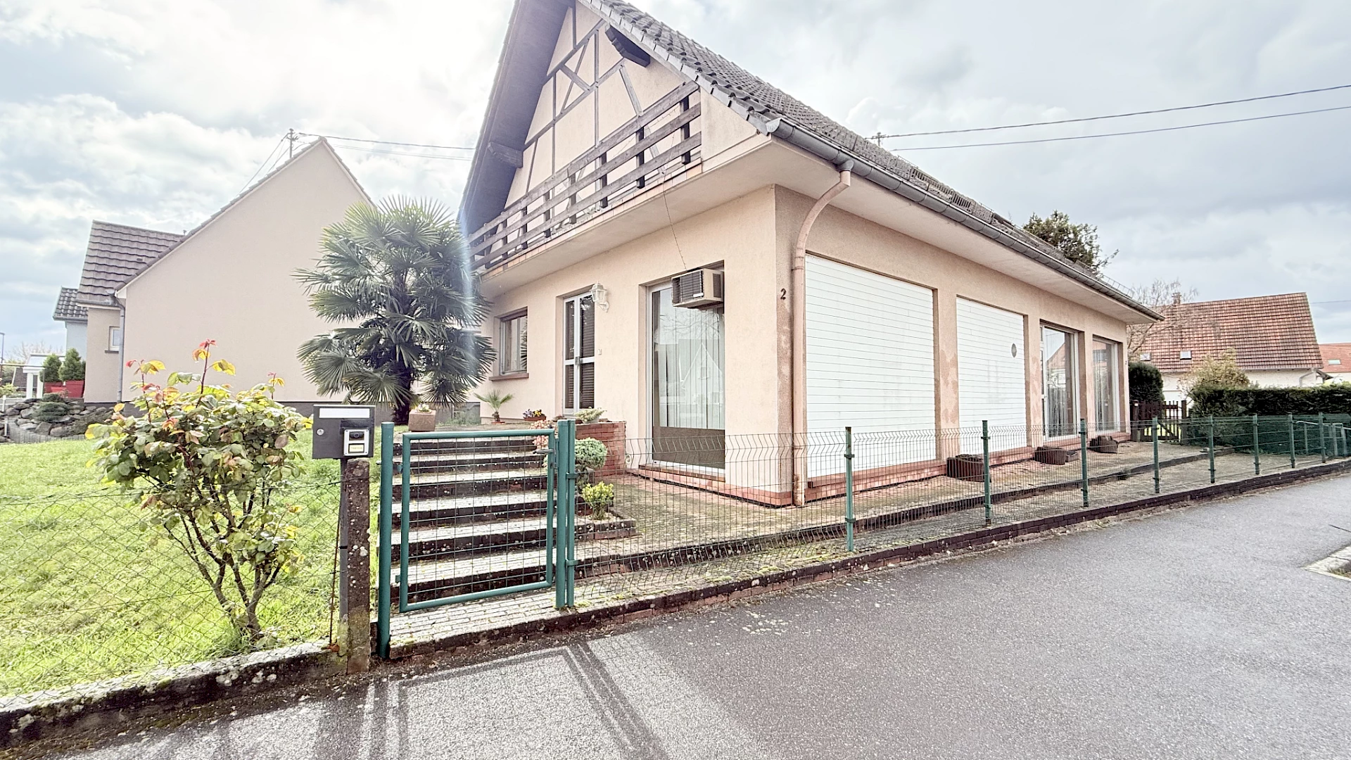 Immeuble 246m2 sur 5,82m2.