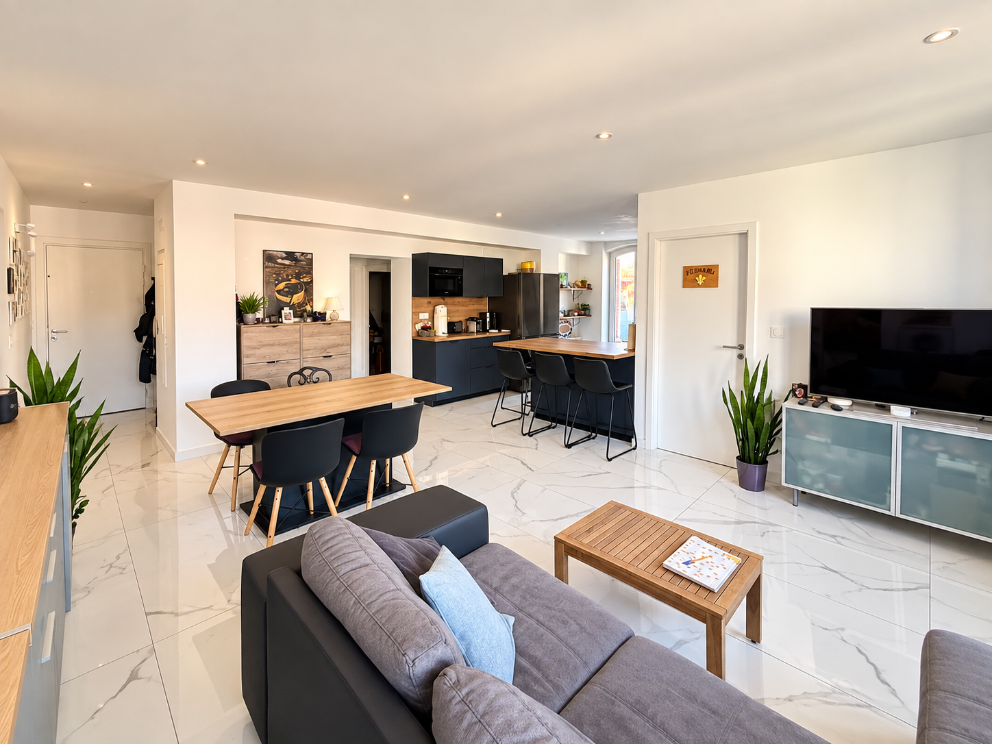 Superbe appartement 4 pièces lumineux de 92,7 m2 + parkings