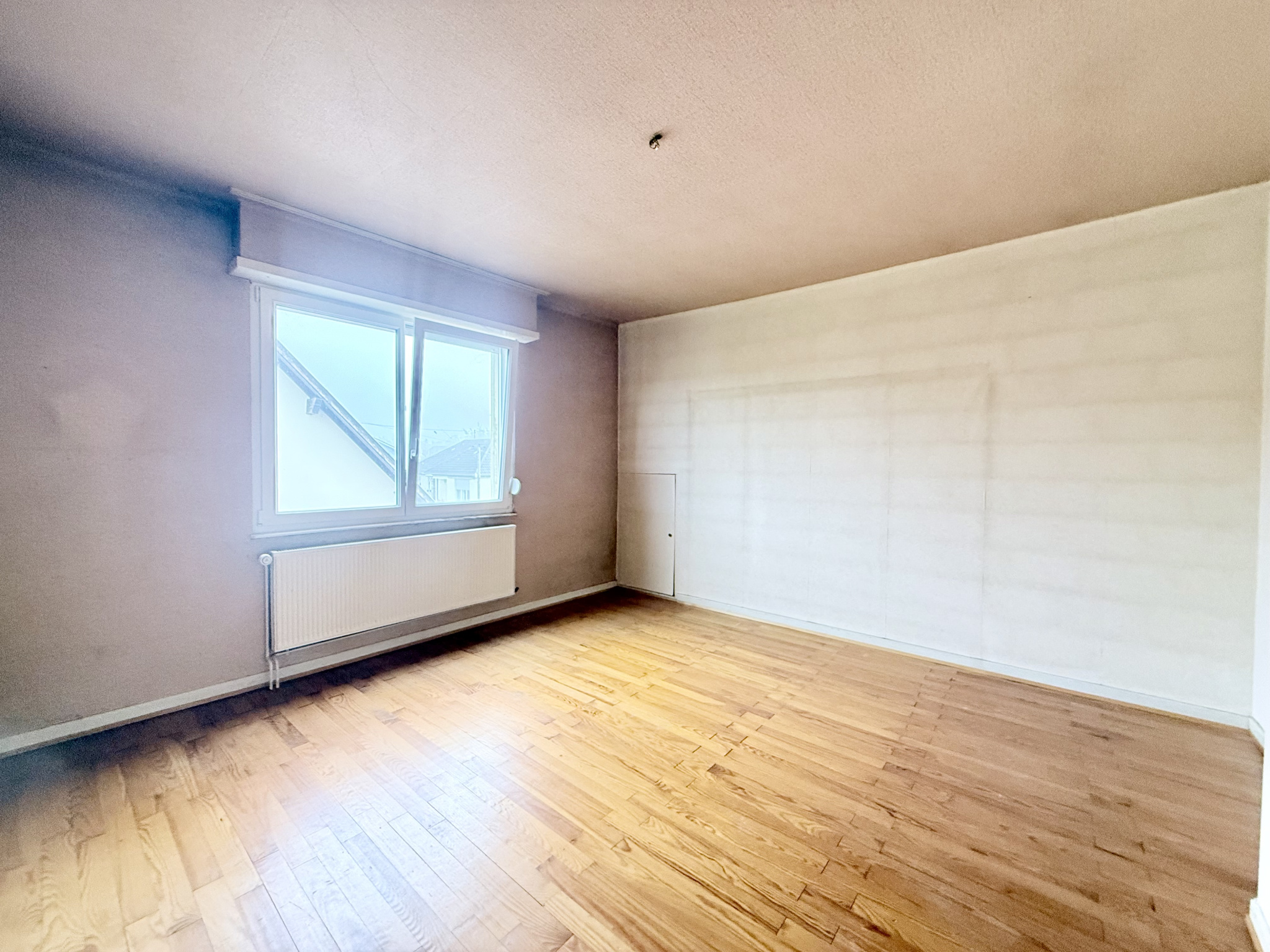 A saisir Maison 5 pièces 133m2 sur 6,2 ares avec dépendance