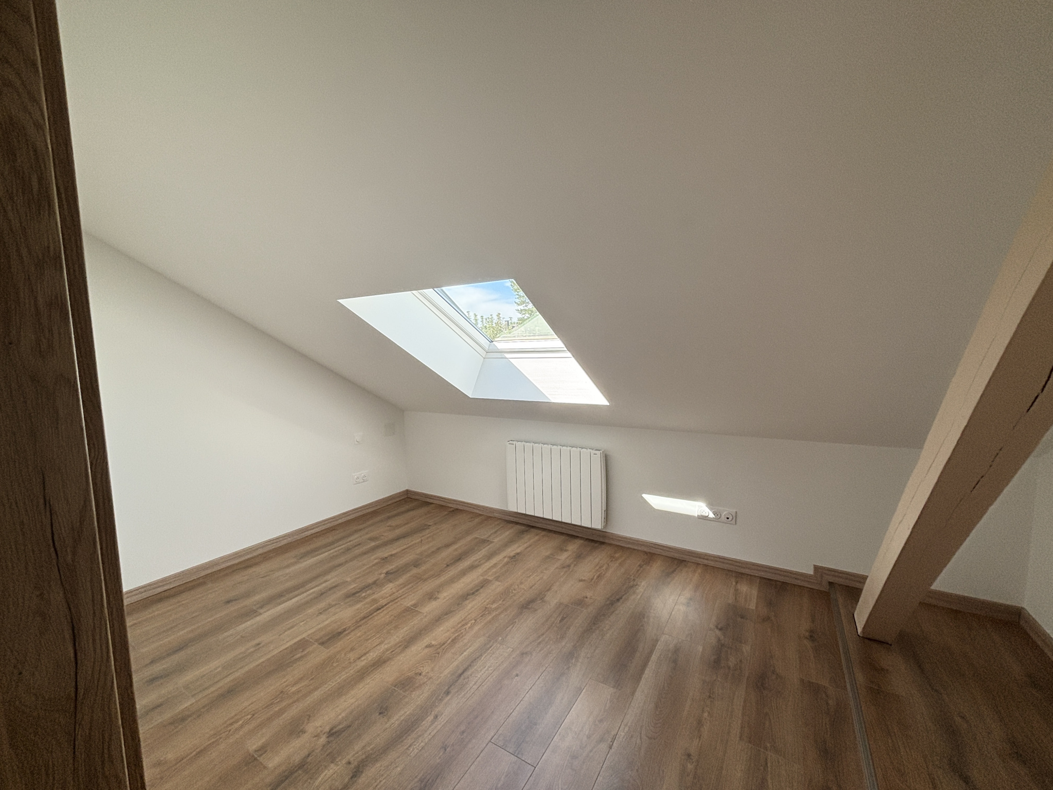 3 PIÈCES   40,10 M2 CARREZ   ENTIÈREMENT RÉNOVÉ