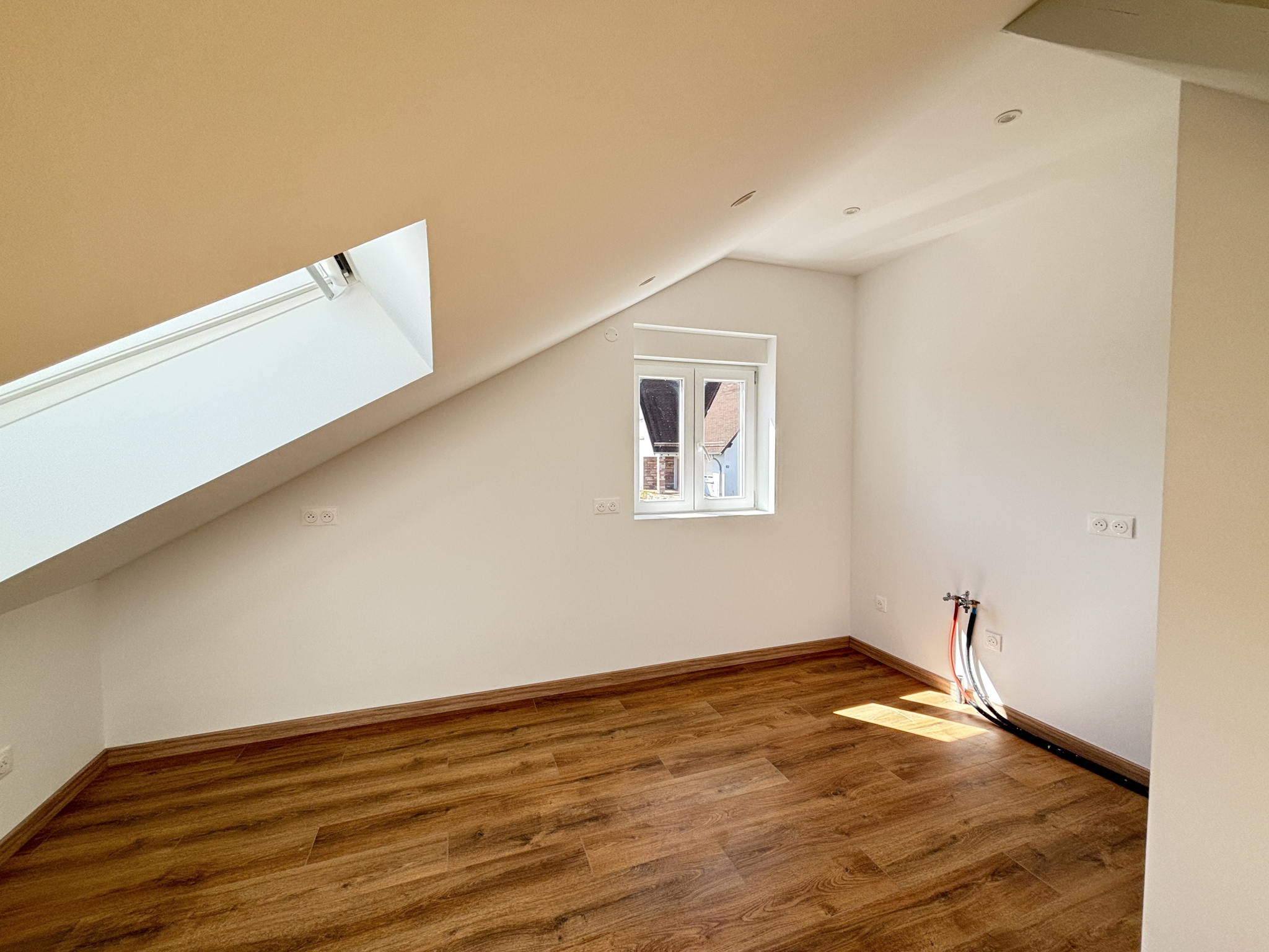 3 PIÈCES   41,10 M2 CARREZ   ENTIÈREMENT RÉNOVÉ