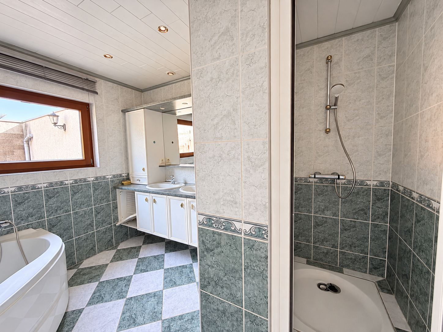 Gries Beau 3 pièces 72m2 avec grande terrasse